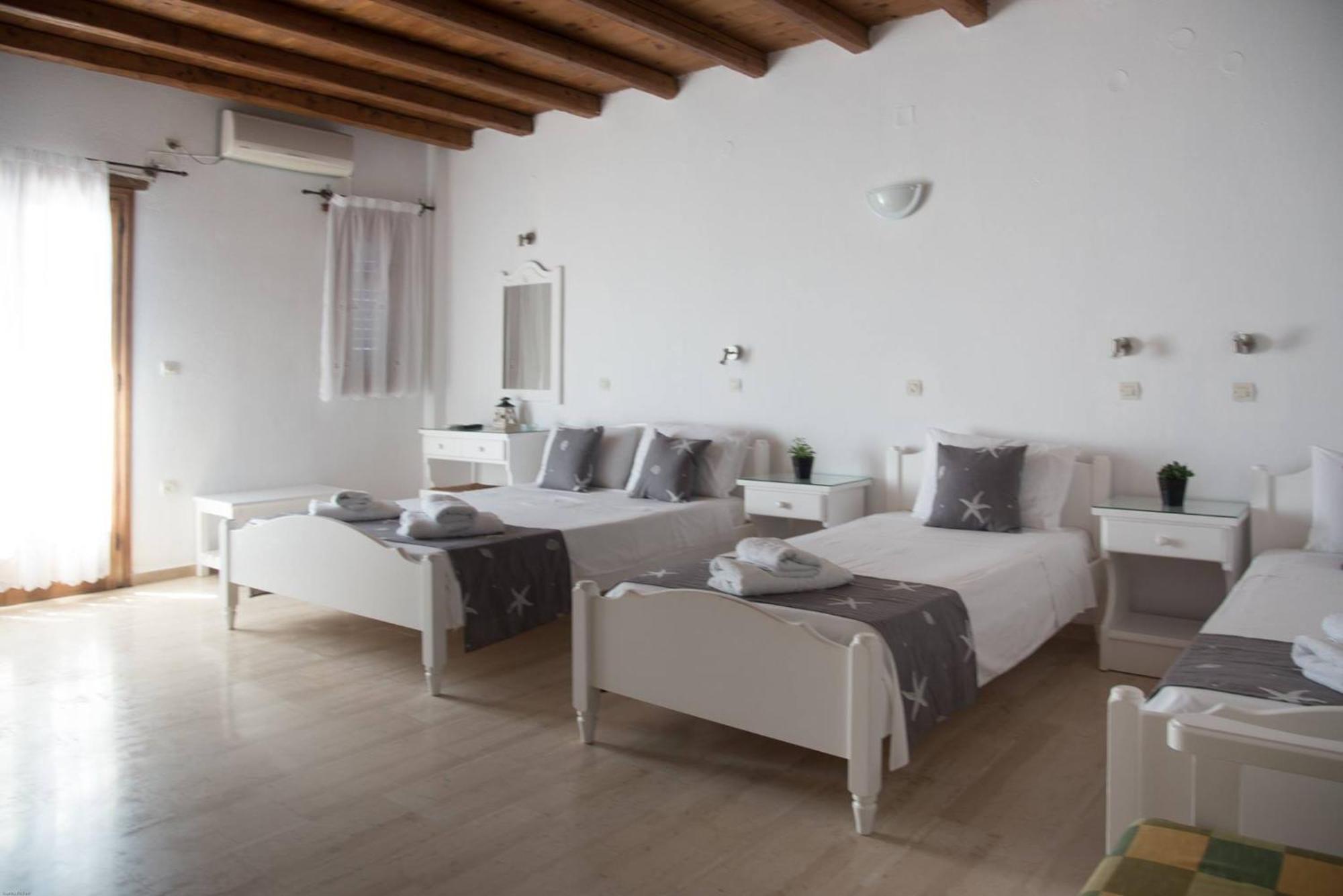 Fisilanis Beachfront Hotel Logaras Exterior photo
